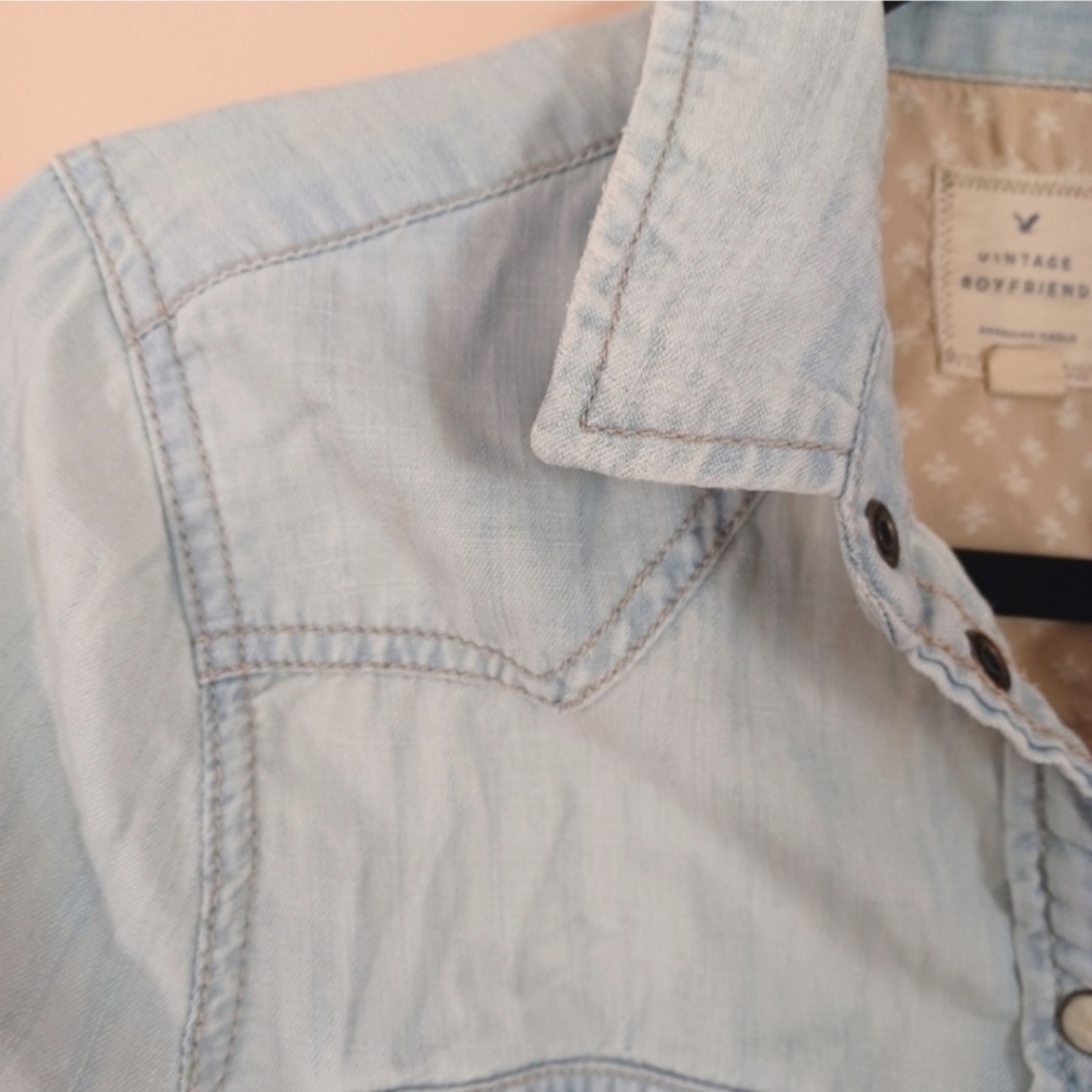 American Eagle Women's Denim Pearl Snap Button Down XS - Picture 4 of 7